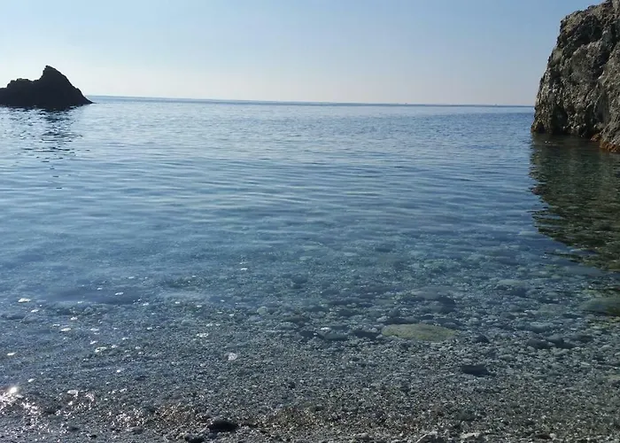 Lucio * Λεβάντο